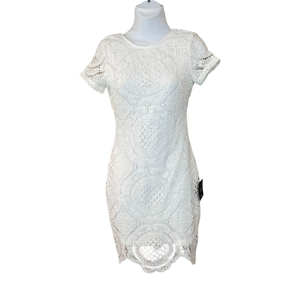 Lulus Gal White Crochet Lace Lined Scallop Edge SS Backless Sheath Dress S NWT